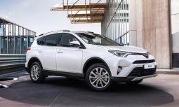 
										تويوتا RAV4 SE ، مثل الجديدة كامل									