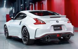 
										نيسان 370Z نيسمو كامل									