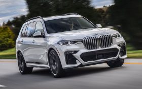 سيارة BMW X7 xDrive40i