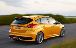 
										Ford Focus ST full									