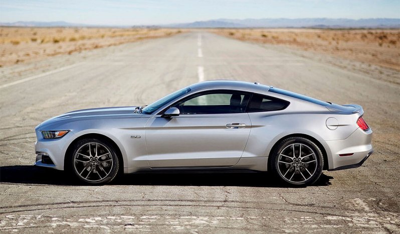 
								Ford Mustang 2015 Turbo full									