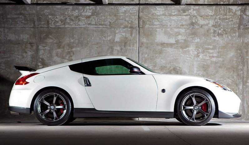 
								Nissan 370Z NISMO full									