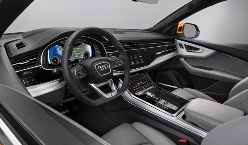 
								Audi Q8 45 TDI Quattro S-tronic full									