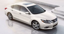 Nissan Altima 2.5 SL, LEATHER, SUNROOF